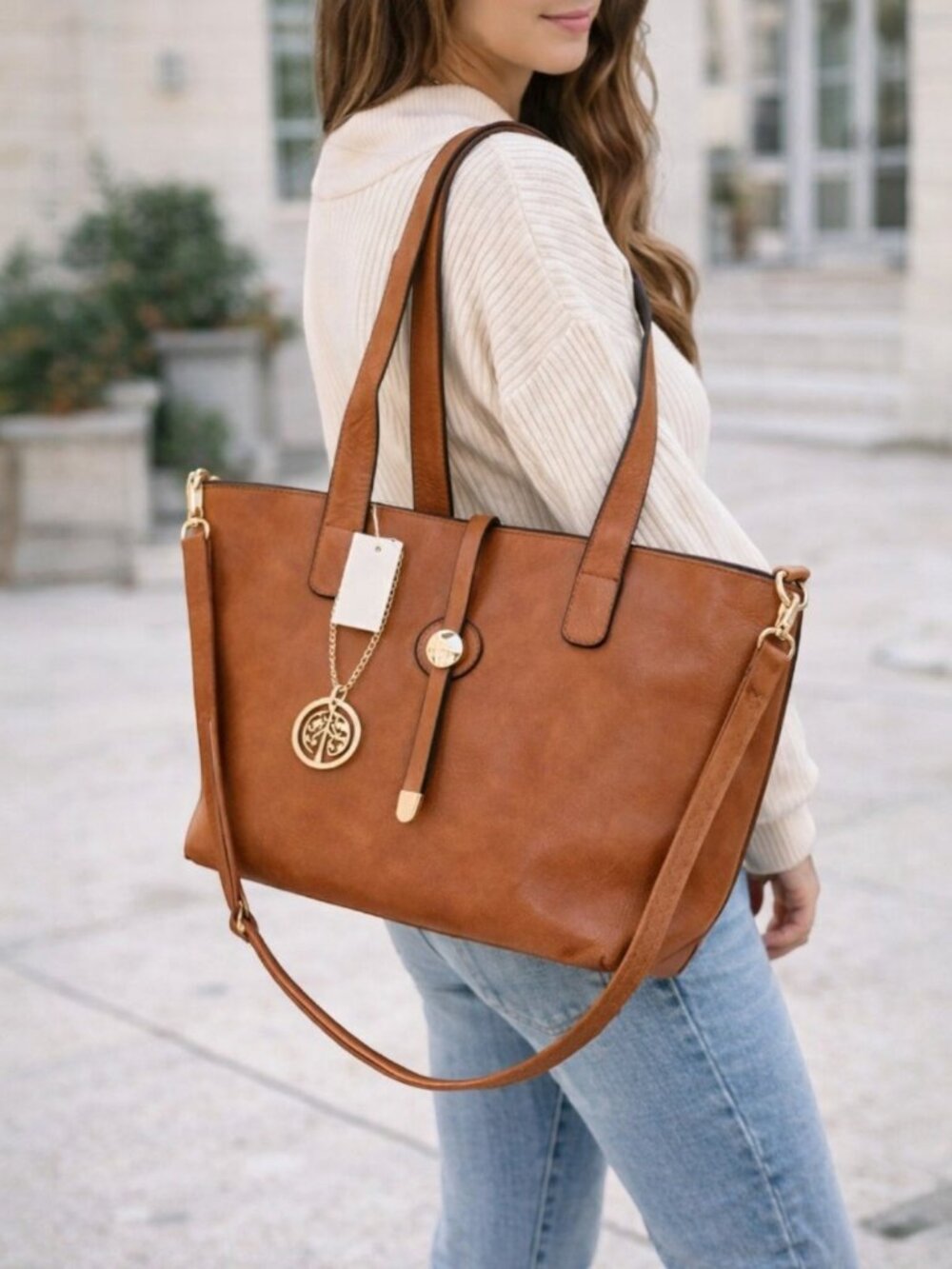Tan Faux Leather Tote Bag with Shoulder Strap & Gold Hardware Handbag - Picture 2 of 9